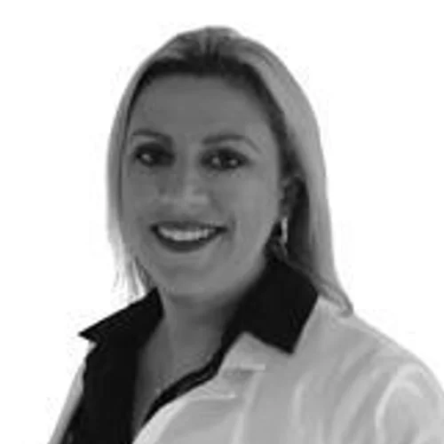 DEBORA MAGNUS