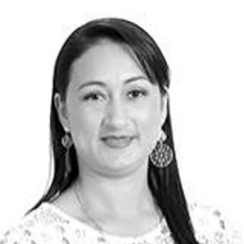 LÚCIA DE DEDÉ