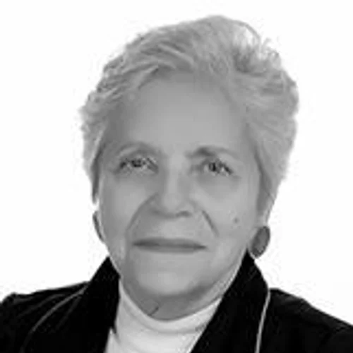 DONA CARMINHA