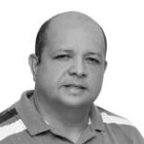 NAL MOREIRA
