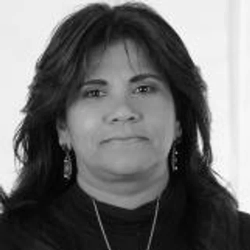 MARCIA TRINDADE
