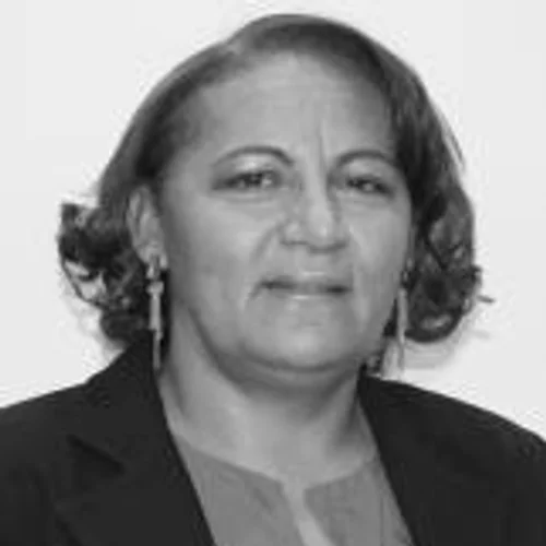ADELIRA DE DETE CARECA