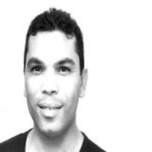 LÉO