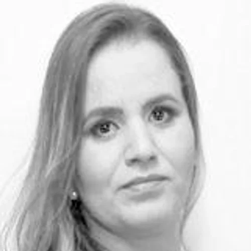 LILA SOARES