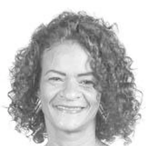 PROF. MARIANA BARROS