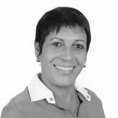 DARA LAMOGLIA