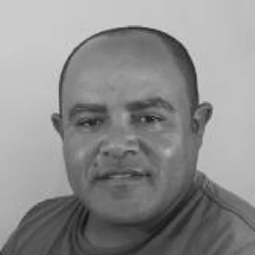 Lú Irmão de Zezim Baixim