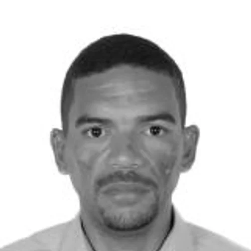 ANDRÉ SANTOS