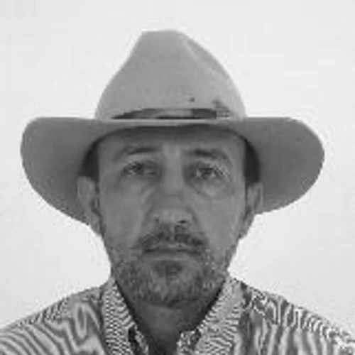 NIVALDO ROBERTO