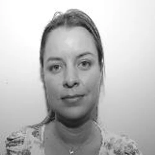 SUZANA