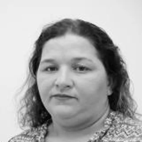 Silvania Passos