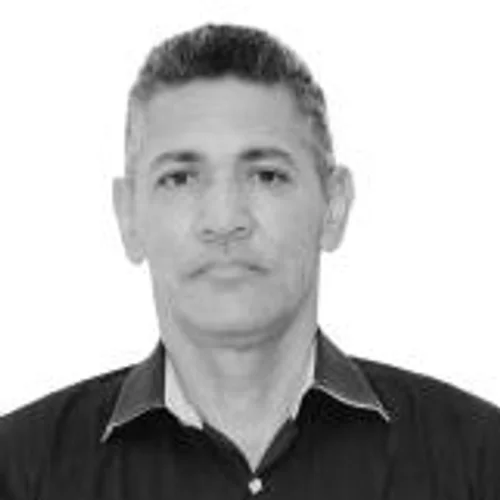 NEWTON URUBÁ