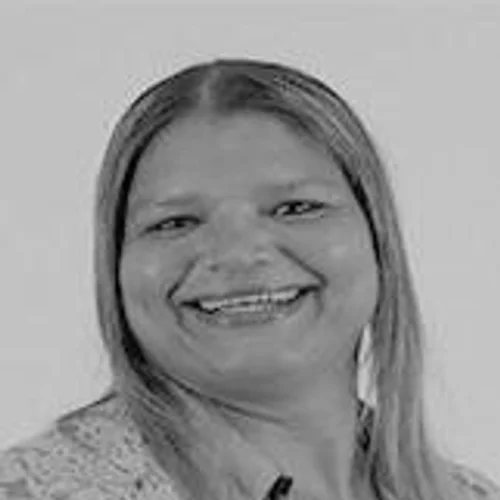 Irma Vania Gomes