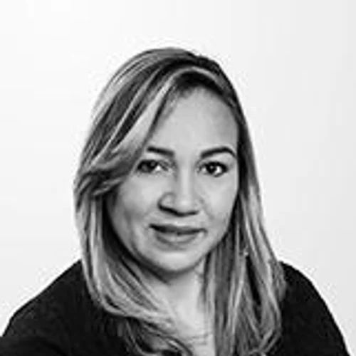 ROSE CABELEIREIRA