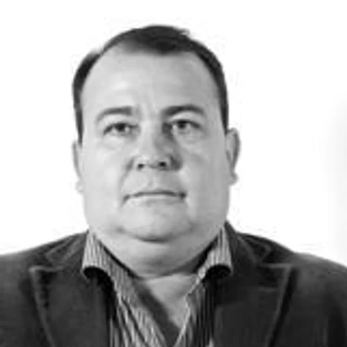 LUIS PASSOS