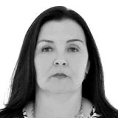 Paula Cury