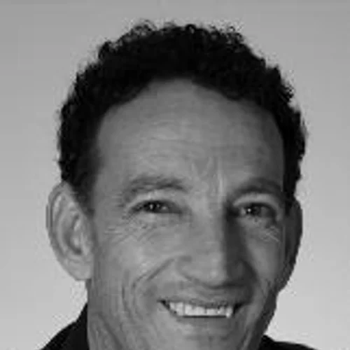 ROBERTO PEREIRA