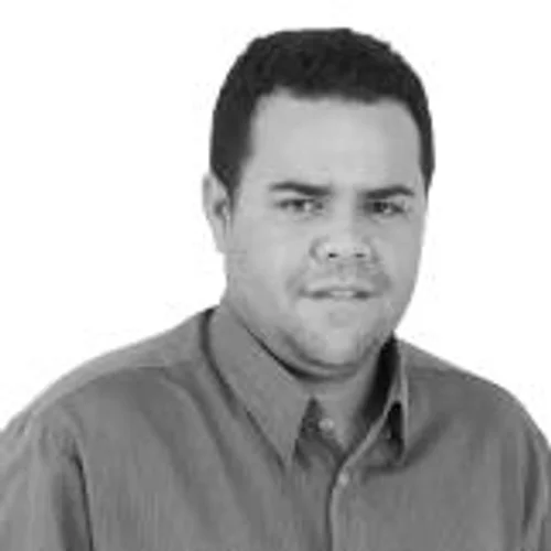 DINHO MALOMBADO