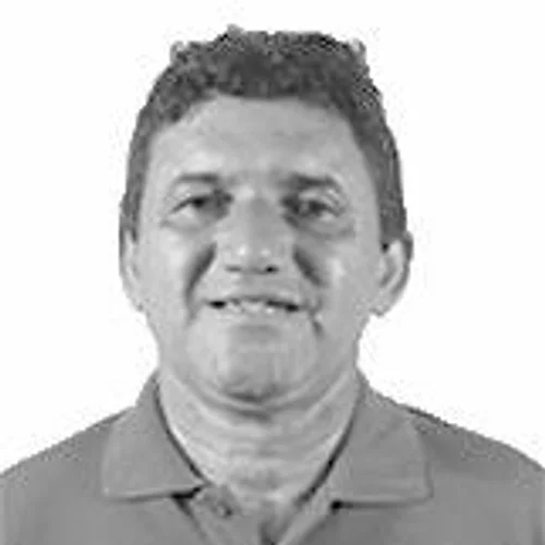 MANACES PROFESSOR