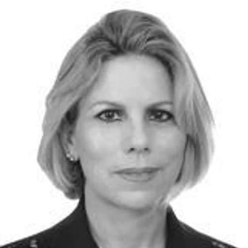 LUCY DE SAO LUIZ
