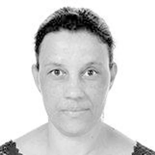 LUZIA MOREIRA