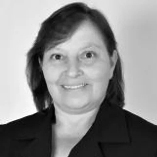 INÊS RIBAS