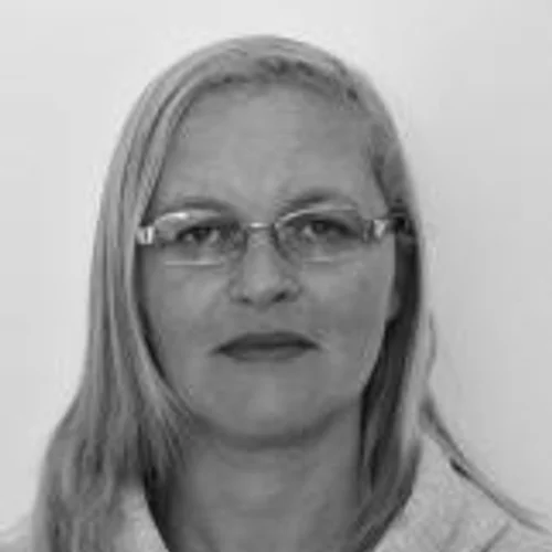 ANDREA CORREIA