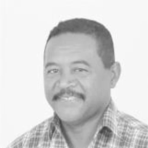 DR. BENÉ