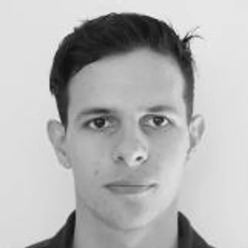 LÉO OLIVEIRA