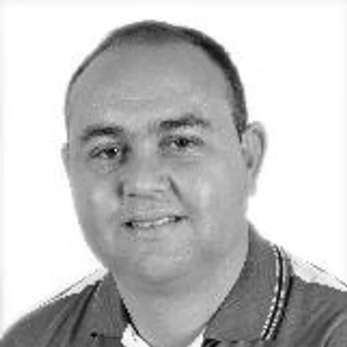 HARLY CORREIA