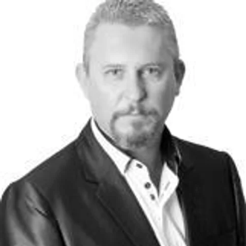RENATO PARIS