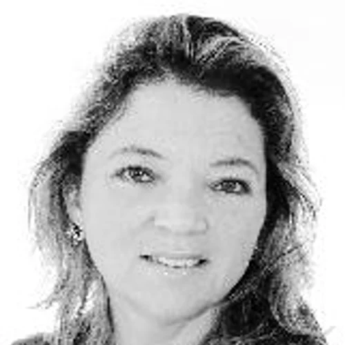 Arlene de Paula
