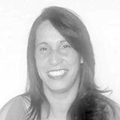 Prof Lourdes Soares