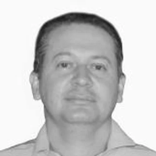 CARLOS CAMAPUM