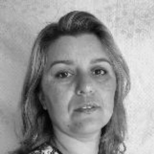 LUZIA MOREIRA