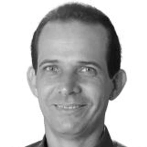 Ernande Rocha Taxista