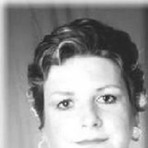DENISE TOMAZELLI