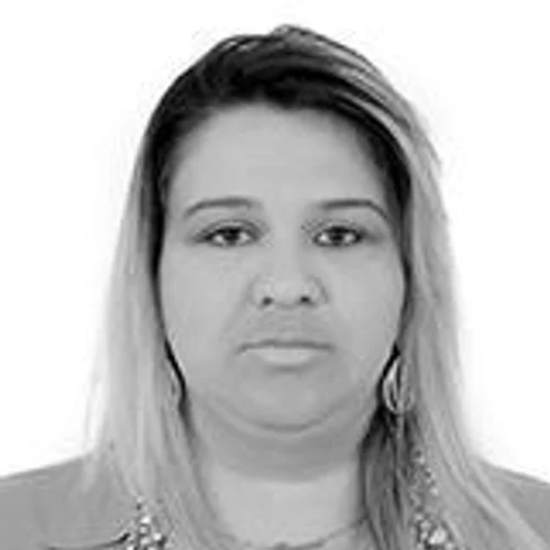 CARIN SOARES