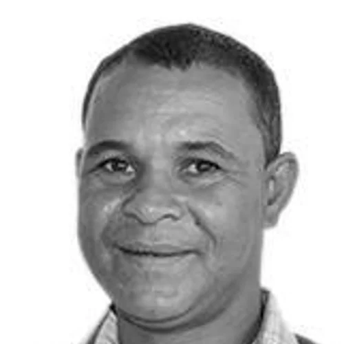 ROBERTINHO DO MUQUEM