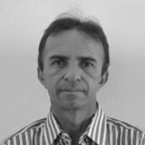 CÉSAR REZENDE