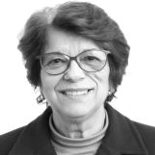 JOANA KOSLOWSKI