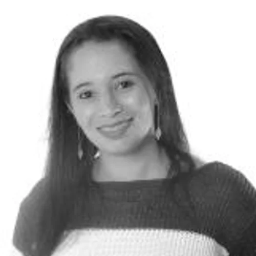NATÁLIA DE PONTÕES