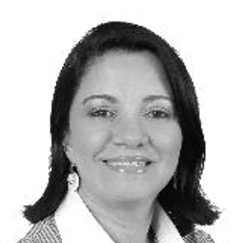 CLAÚDIA