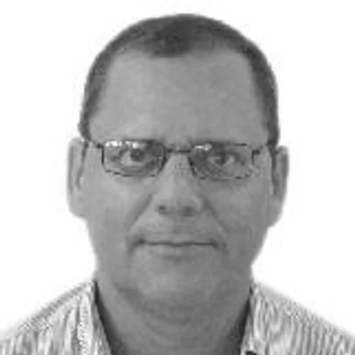 LUCIANO BASTOS