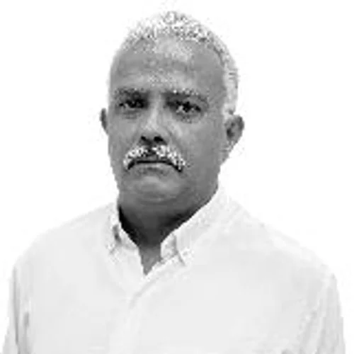 Professor Adilson