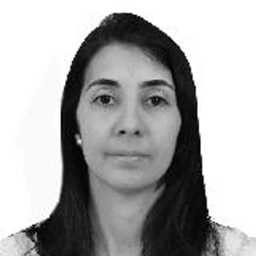 DR. CAMILA DENTISTA