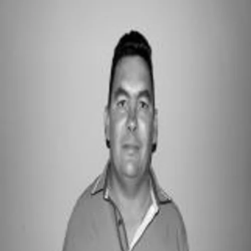 PROFESSOR CLAUDIO JEAN