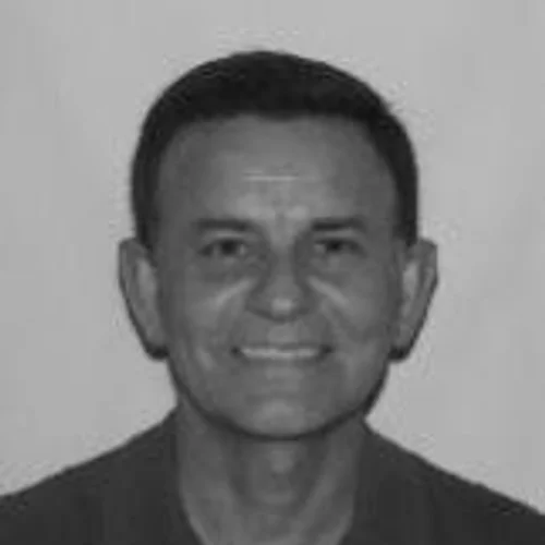 LEVI MOMBERG