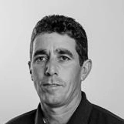 MARCOS CORREIA