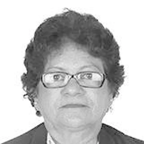 CELIA COSTUREIRA
